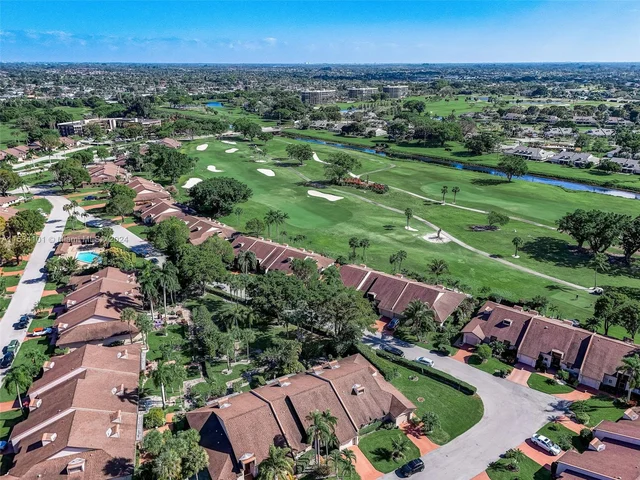 6778 Versailles Ct, Lake Worth FL 33467