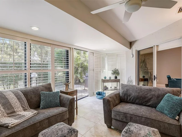 6778 Versailles Ct, Lake Worth FL 33467