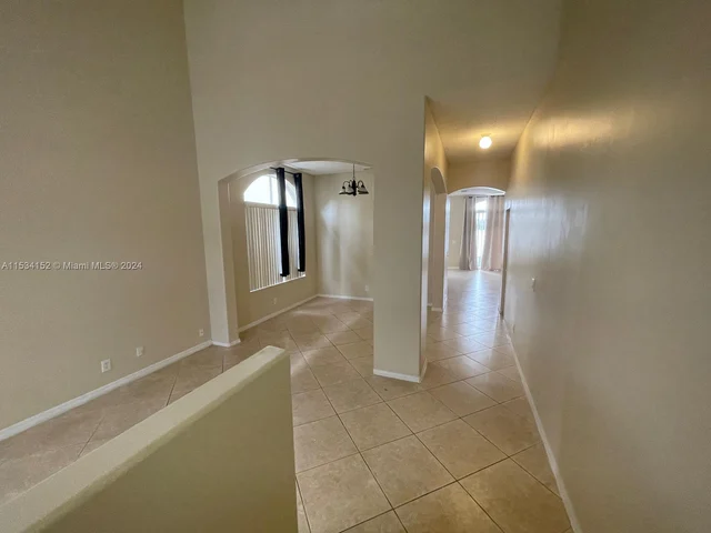 3750 SW 51st St, Hollywood FL 33312