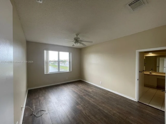 3750 SW 51st St, Hollywood FL 33312