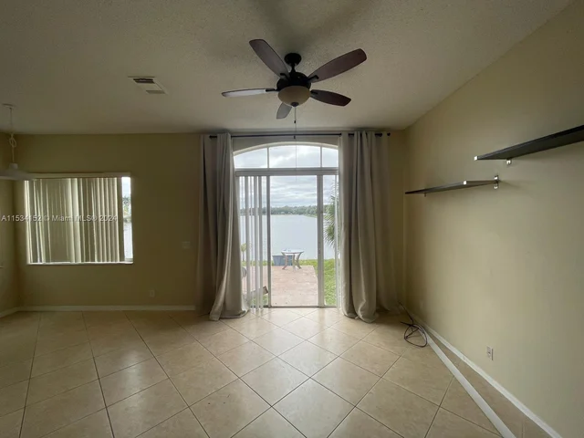 3750 SW 51st St, Hollywood FL 33312