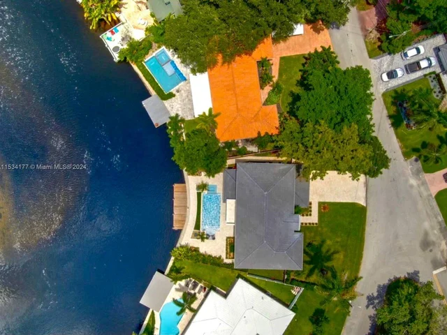 2809 NE 14th Ave, Wilton Manors FL 33334