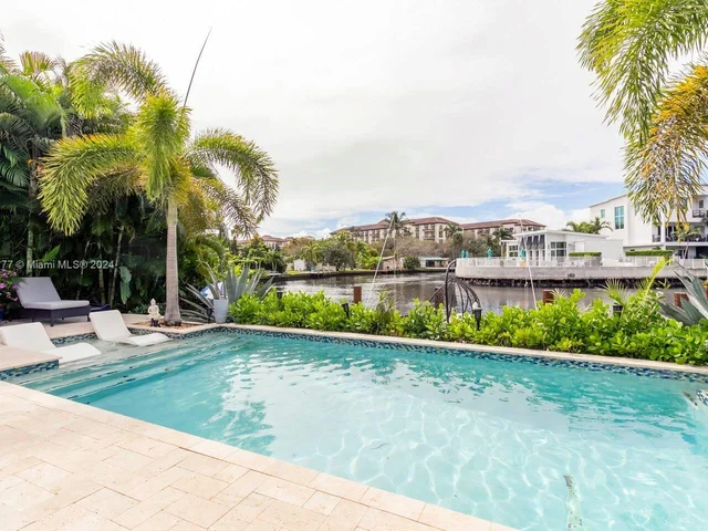 2809 NE 14th Ave, Wilton Manors FL 33334