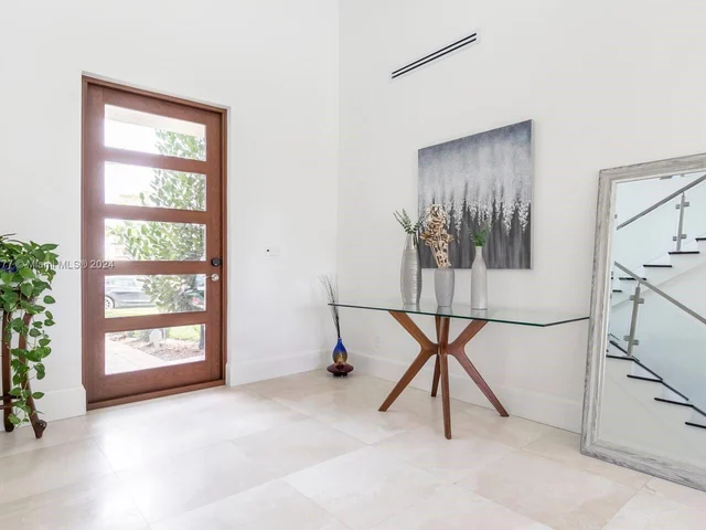 2809 NE 14th Ave, Wilton Manors FL 33334