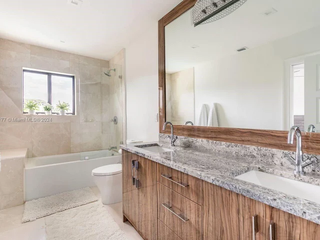 2809 NE 14th Ave, Wilton Manors FL 33334