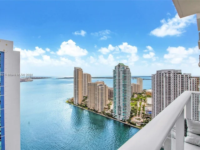 300 S Biscayne Blvd # 2312, Miami FL 33131