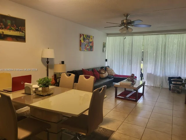 1670 NE 191st St # 3, Miami FL 33179