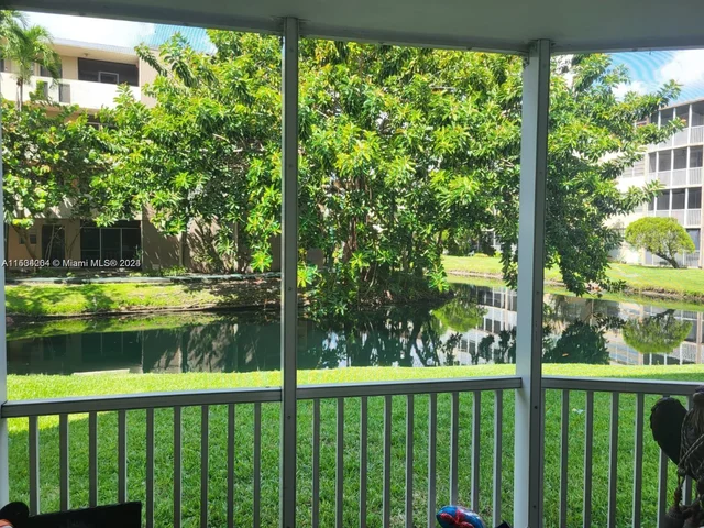 1670 NE 191st St # 3, Miami FL 33179