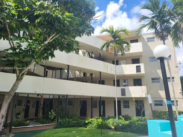 1670 NE 191st St # 3, Miami FL 33179