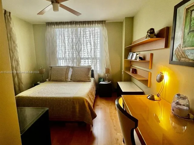 808 Brickell Key Dr # 1508, Miami FL 33131