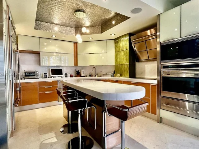 808 Brickell Key Dr # 1508, Miami FL 33131