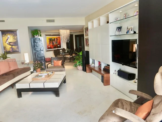 808 Brickell Key Dr # 1508, Miami FL 33131