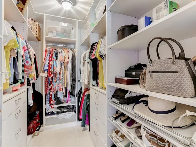 301 174th St # 2119, Sunny Isles Beach FL 33160