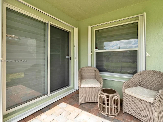 746 Perdido Heights Dr, Palm Beach FL 33413