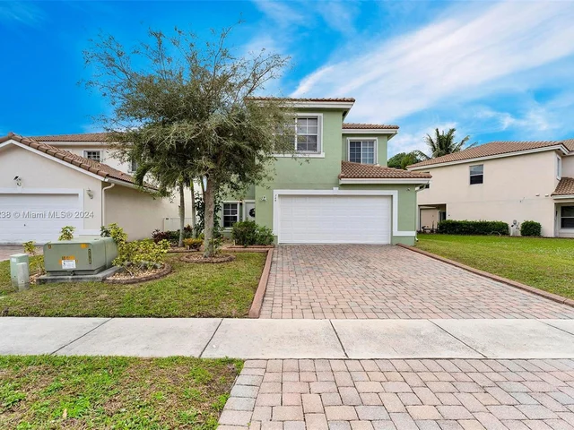 746 Perdido Heights Dr, Palm Beach FL 33413