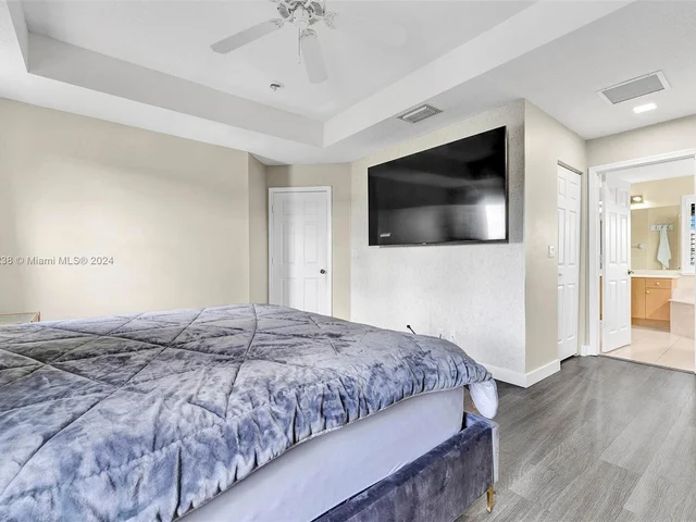 746 Perdido Heights Dr, Palm Beach FL 33413