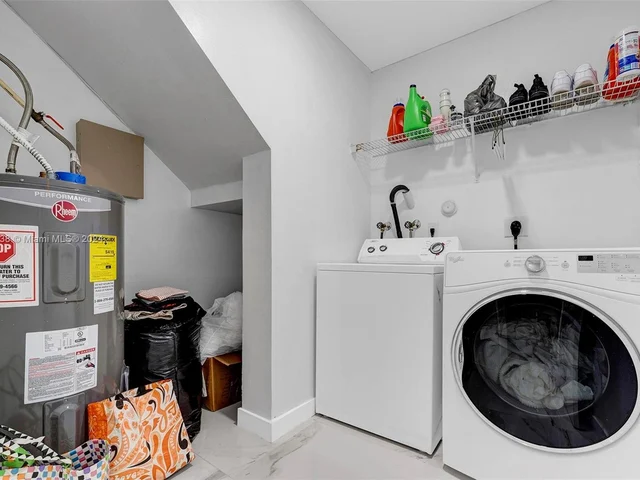 746 Perdido Heights Dr, Palm Beach FL 33413