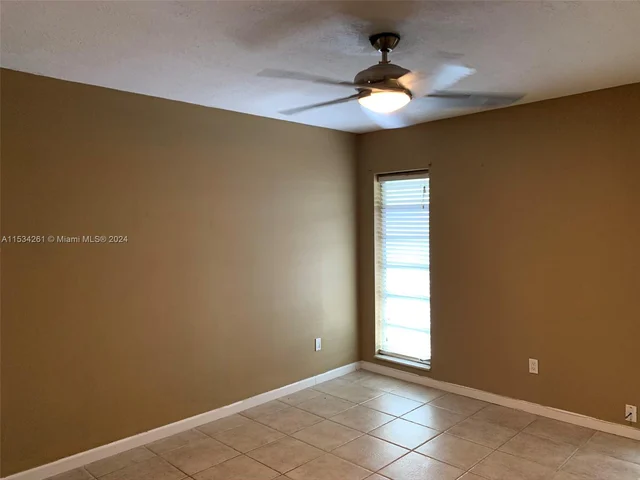 4848 NW 24th Ct # 420, Lauderdale Lakes FL 33313