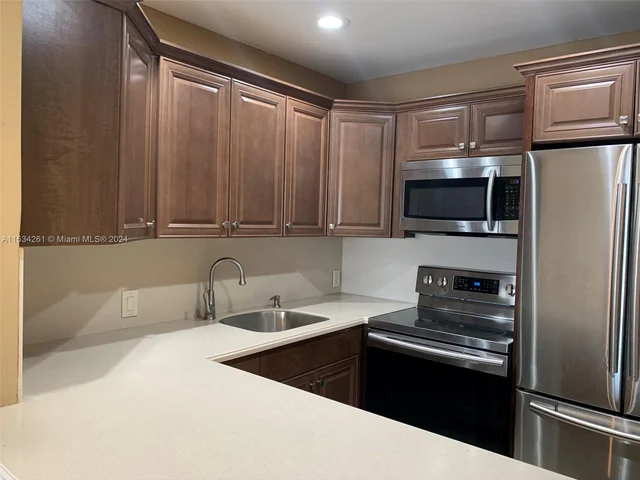 4848 NW 24th Ct # 420, Lauderdale Lakes FL 33313