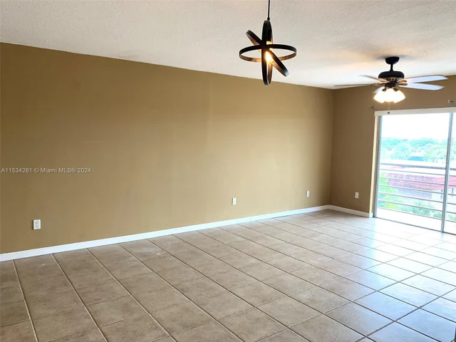 4848 NW 24th Ct # 420, Lauderdale Lakes FL 33313