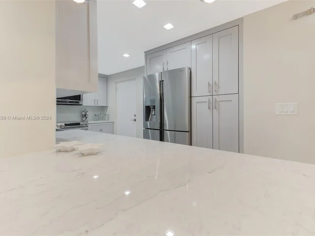 4250 Galt Ocean Dr # 5K, Fort Lauderdale FL 33308