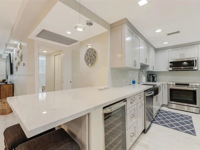 4250 Galt Ocean Dr # 5K, Fort Lauderdale FL 33308