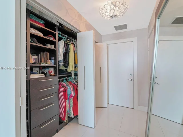 900 Biscayne Blvd # 2901, Miami FL 33132