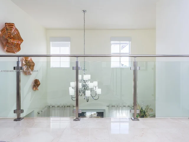 7013 NW 104th Ct, Doral FL 33178