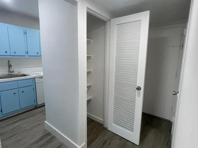 1865 79th St Cswy # 1L, North Bay Village FL 33141