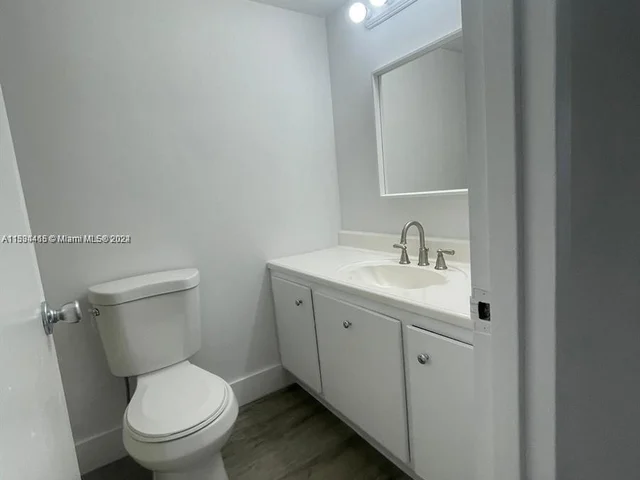 1865 79th St Cswy # 1L, North Bay Village FL 33141