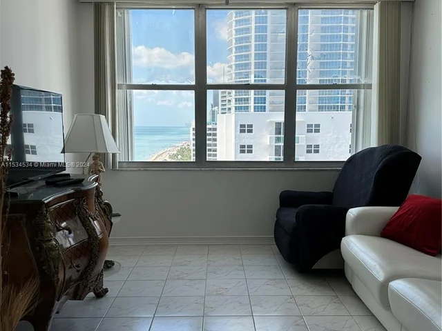 2751 S Ocean Dr # 1706S, Hollywood FL 33019