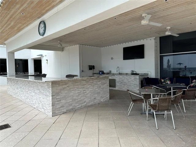 2751 S Ocean Dr # 1706S, Hollywood FL 33019