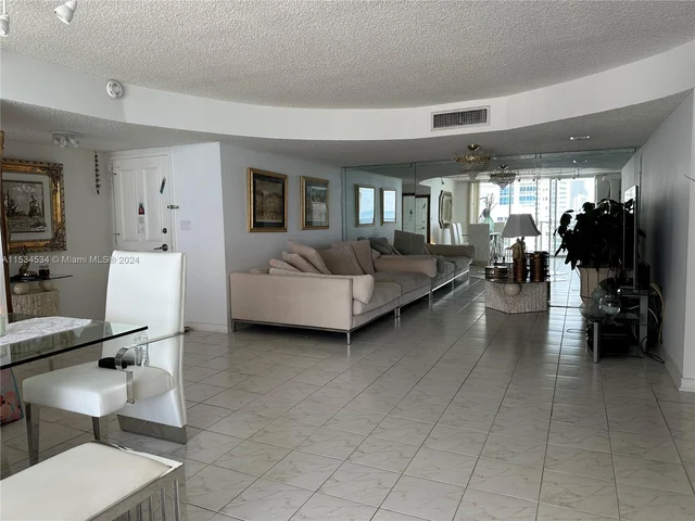 2751 S Ocean Dr # 1706S, Hollywood FL 33019