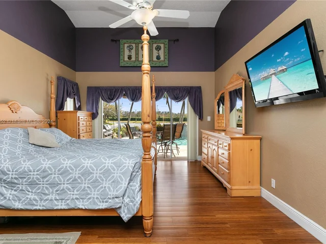 10462 NW 48th Pl, Coral Springs FL 33076