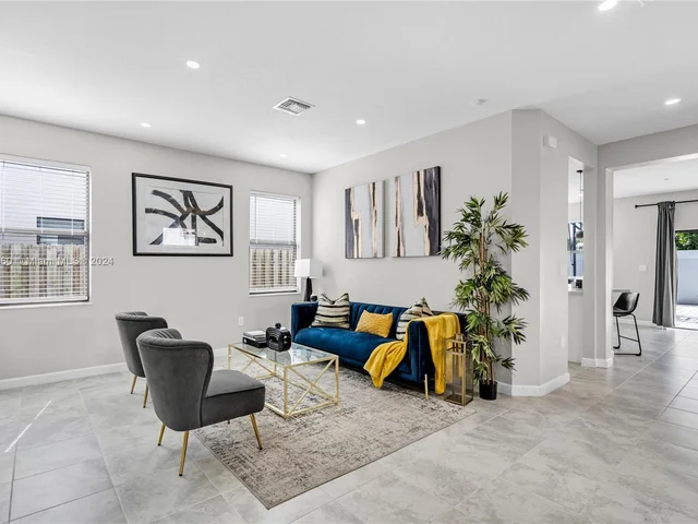 21016 NE 2nd Ct, Miami FL 33179