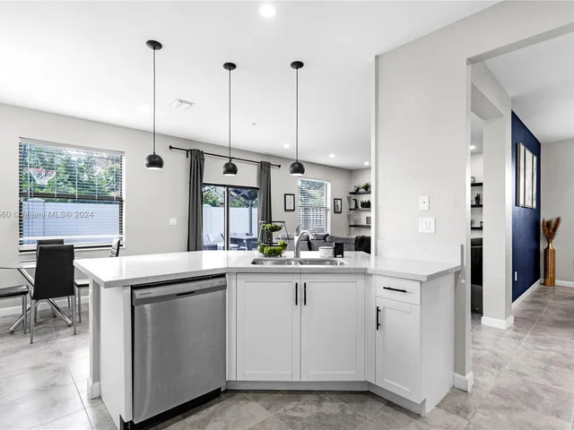 21016 NE 2nd Ct, Miami FL 33179