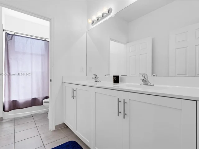 21016 NE 2nd Ct, Miami FL 33179