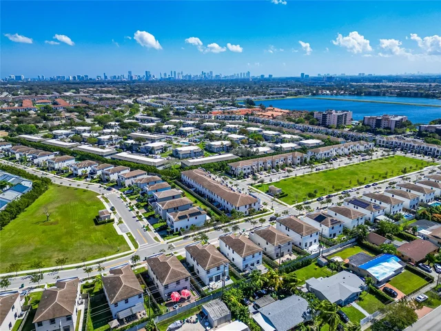 21016 NE 2nd Ct, Miami FL 33179