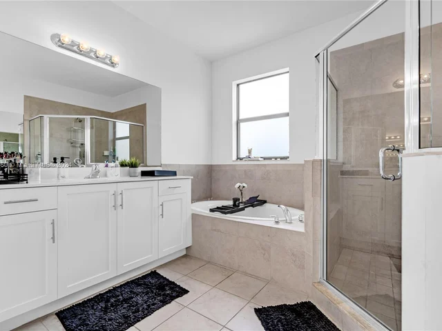 21016 NE 2nd Ct, Miami FL 33179