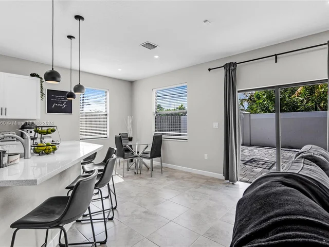 21016 NE 2nd Ct, Miami FL 33179