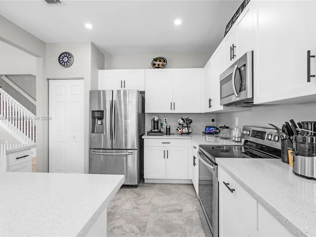 21016 NE 2nd Ct, Miami FL 33179