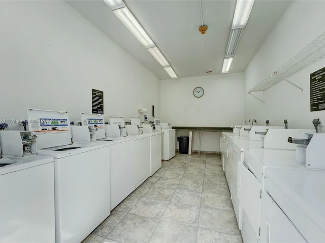 521 N Riverside Dr # 506, Pompano Beach FL 33062