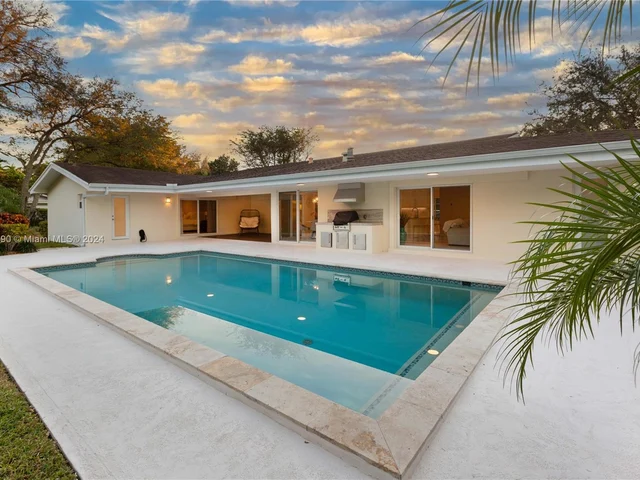 12205 SW 69th Pl, Pinecrest FL 33156