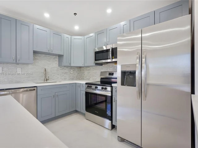 20510 NW 33rd Pl, Miami Gardens FL 33056