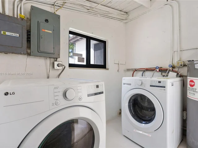 20510 NW 33rd Pl, Miami Gardens FL 33056