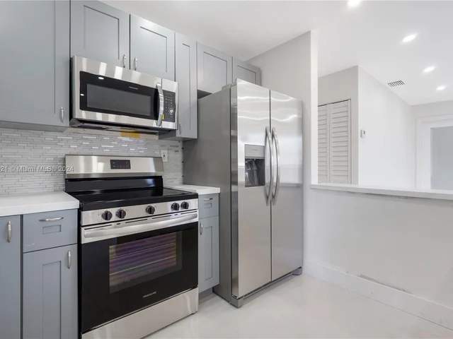 20510 NW 33rd Pl, Miami Gardens FL 33056