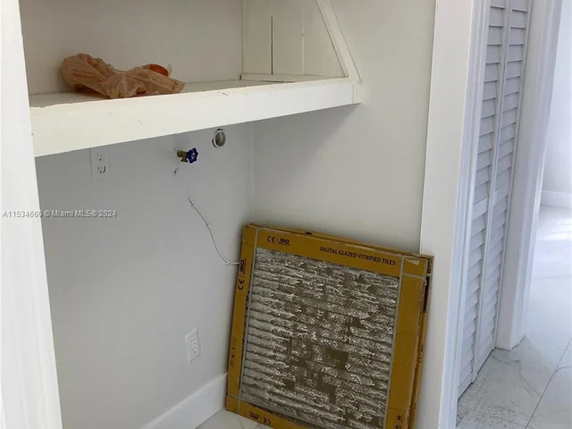 11475 SW 214th St, Miami FL 33189