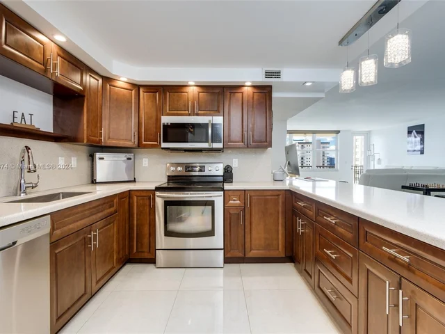 1501 S Ocean Dr # 1205, Hollywood FL 33019