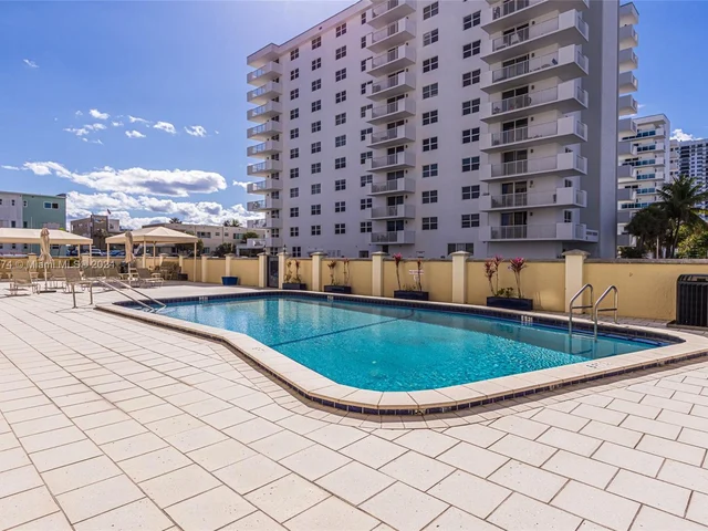 1501 S Ocean Dr # 1205, Hollywood FL 33019