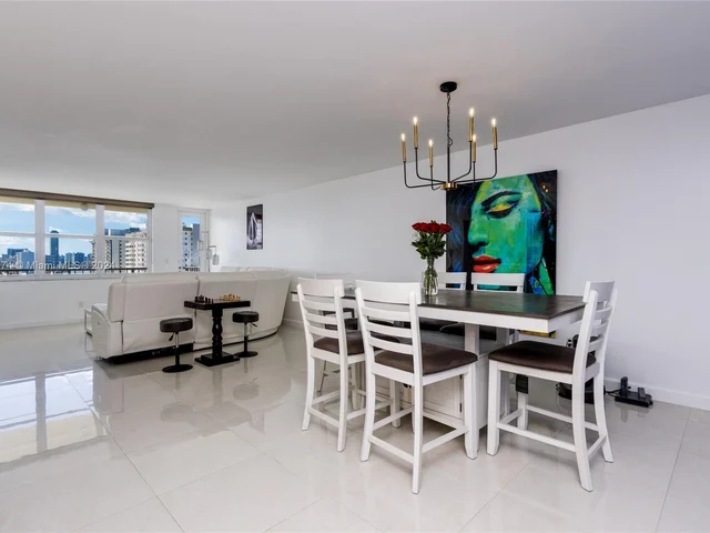 1501 S Ocean Dr # 1205, Hollywood FL 33019